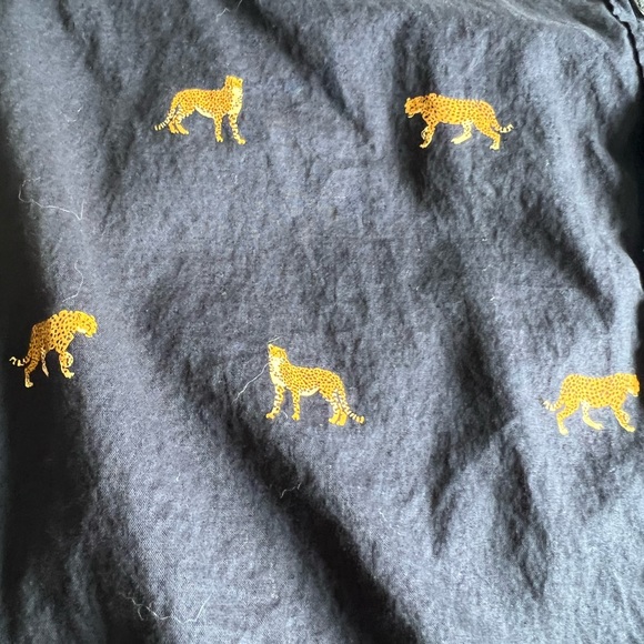 H&M Jaguar Print Short Sleeve Shirt - Picture 3 of 6